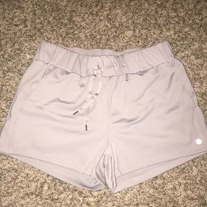 Light whitish-grey Apana size medium soft shorts⭐️